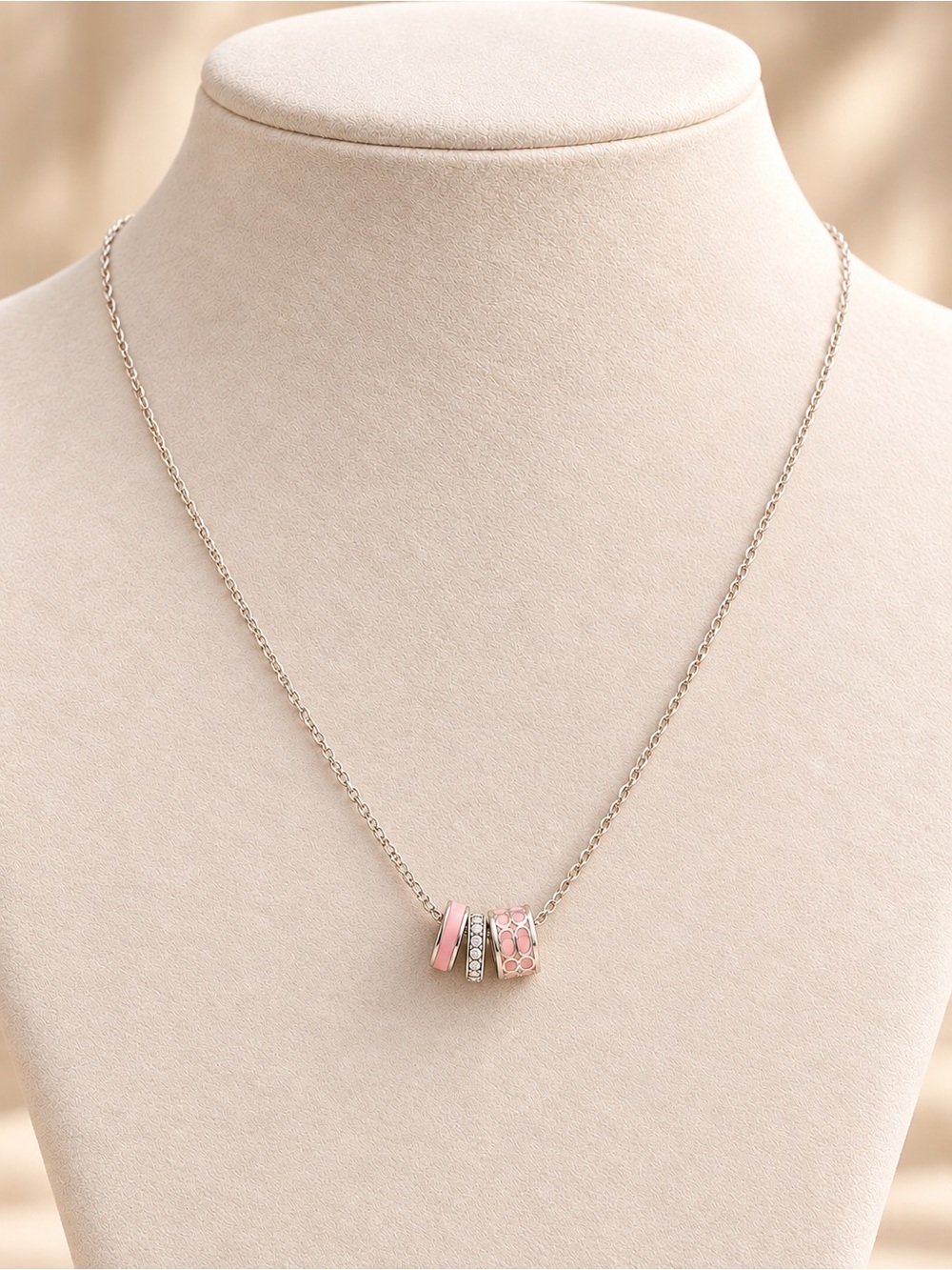 Coach Signature Enamel Rondell 3-Ring Necklace – Pink & Silver-Tone New